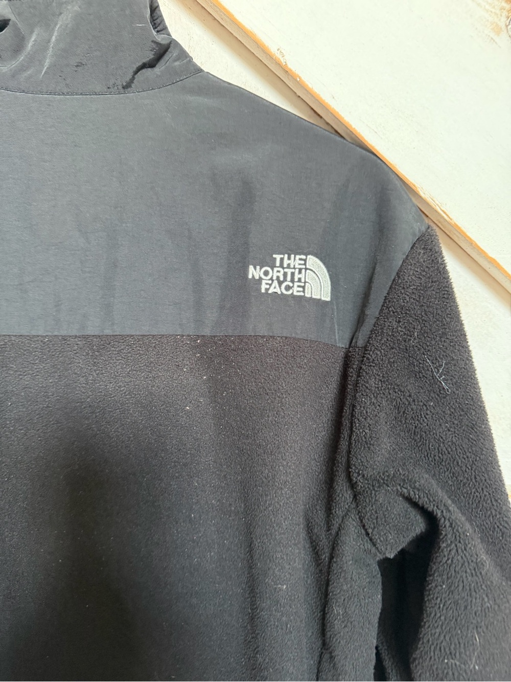 Women’s North Face Black Fleece Jacket - Picture 11 of 11